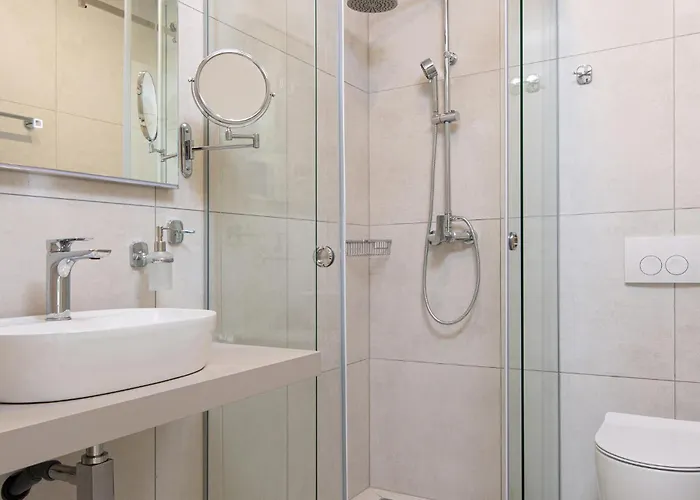Nice Apartment In Malinska With Wi-Fi Daire