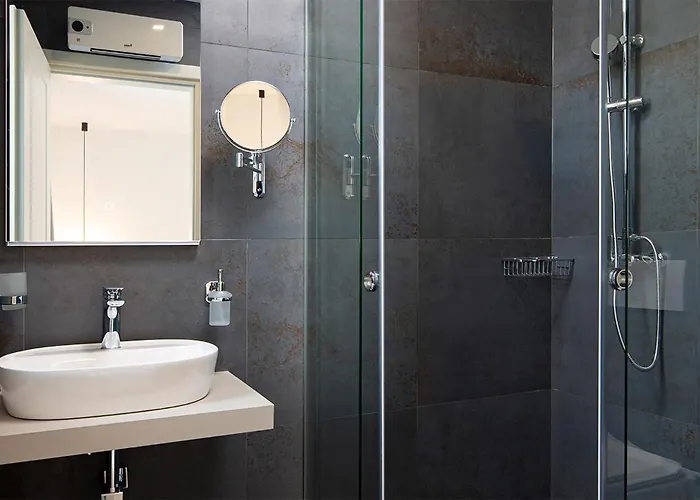 Nice Apartment In Malinska With Wi-Fi Daire