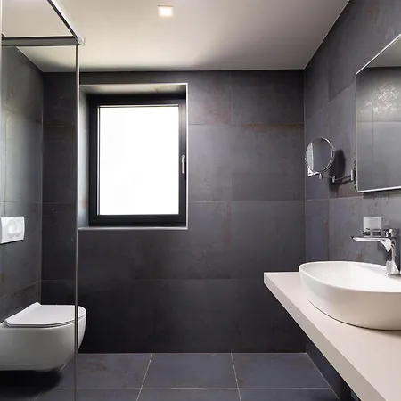 Cozy Apartment In Malinska With Wifi