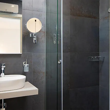 3 Bedroom Pet Friendly Apartment In Malinska Apartamento